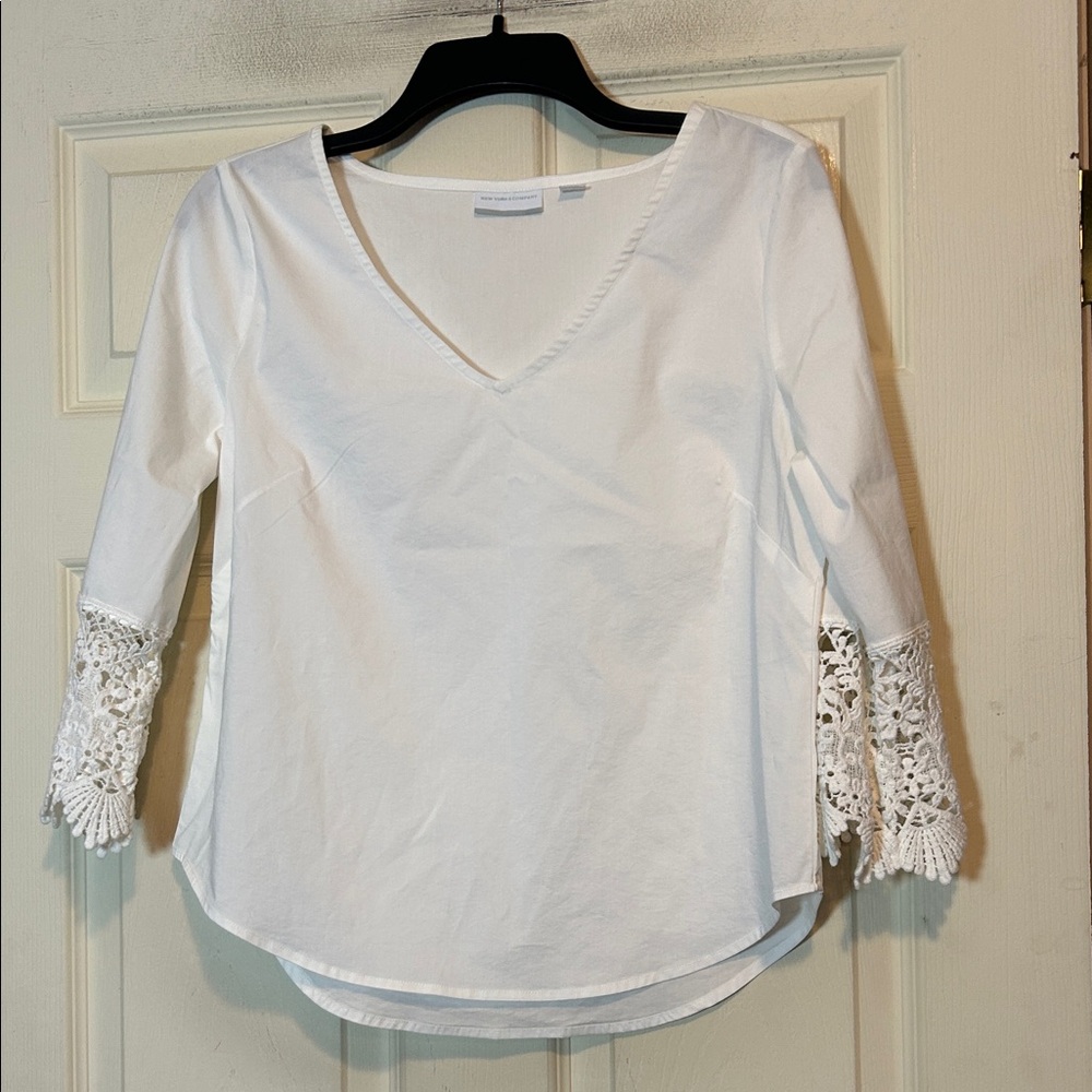 New York & Company White V-Neck Blouse with Crochet Lace Cuffs Size Small